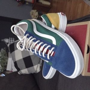 Vans low top